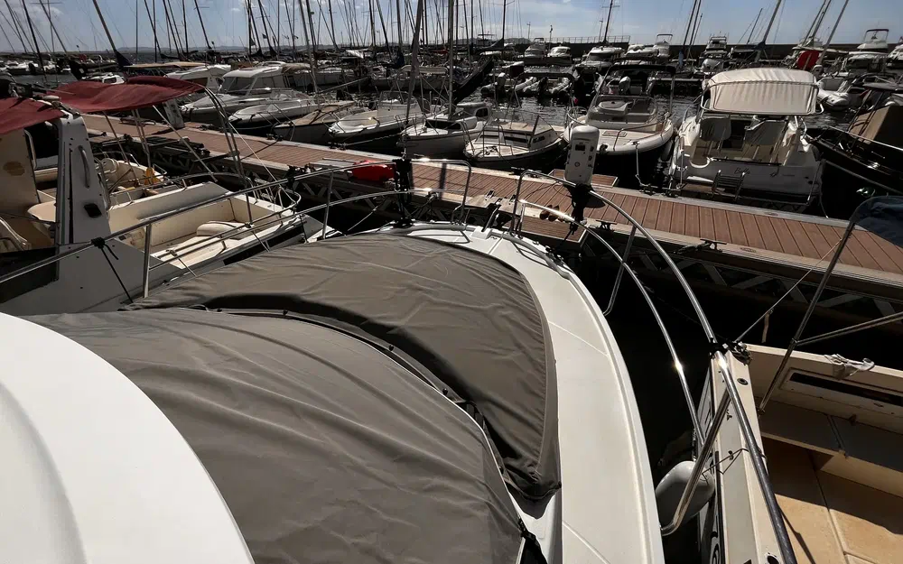slider 3 Jeanneau Merry Fisher 895