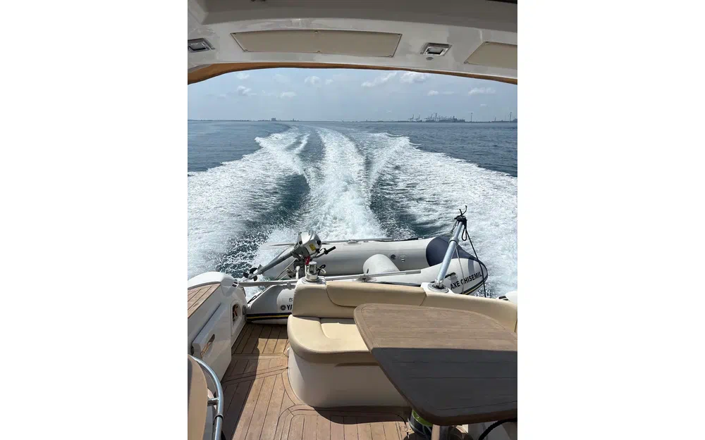 slider 12 Sessa Marine C30 Hard-Top