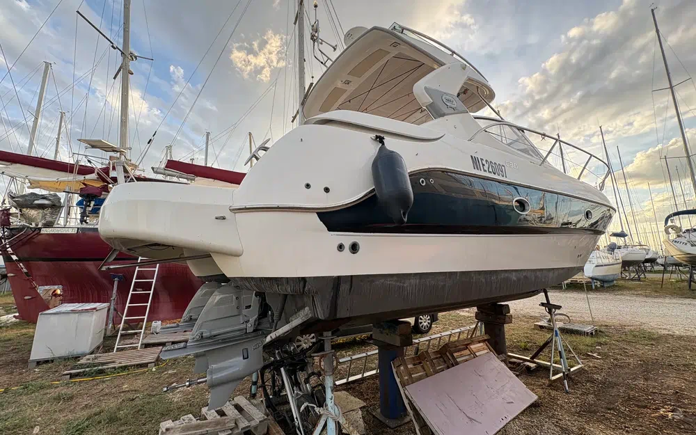 slider 0 Sessa Marine C30 Hard-Top