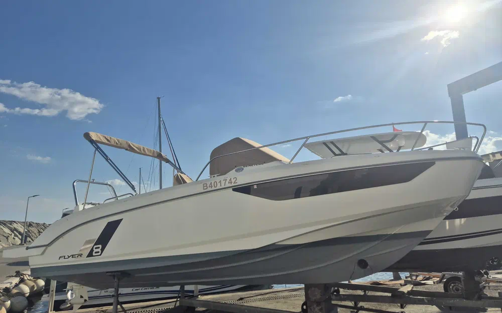 slider 0 Beneteau Flyer 8 SUNdeck