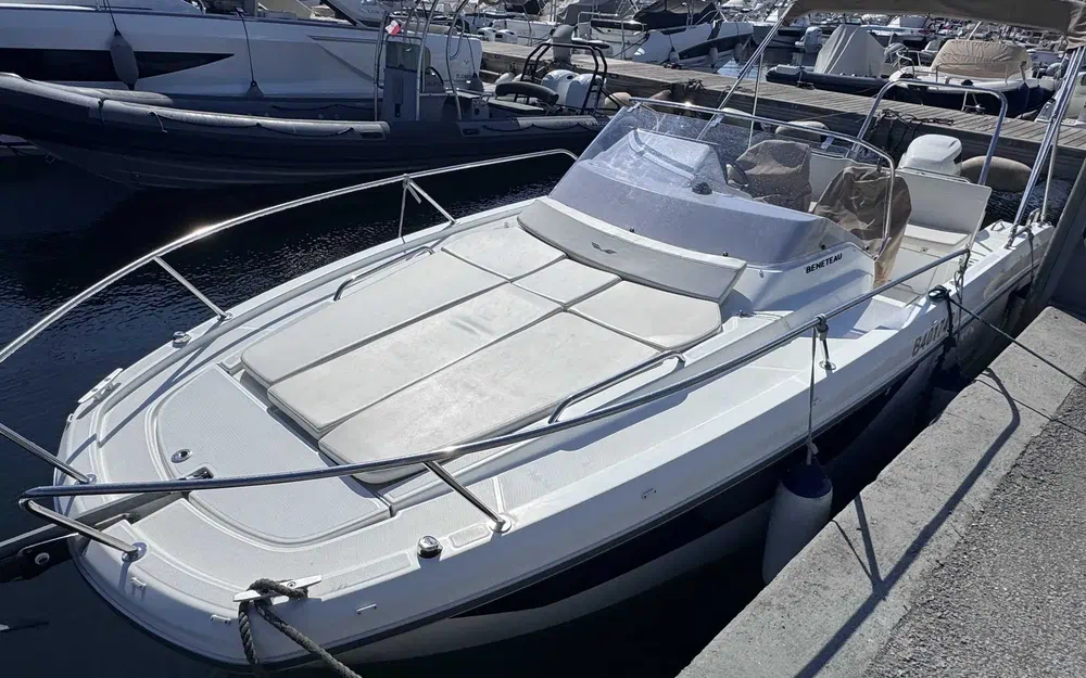 slider 2 Beneteau Flyer 8.8 SUNdeck
