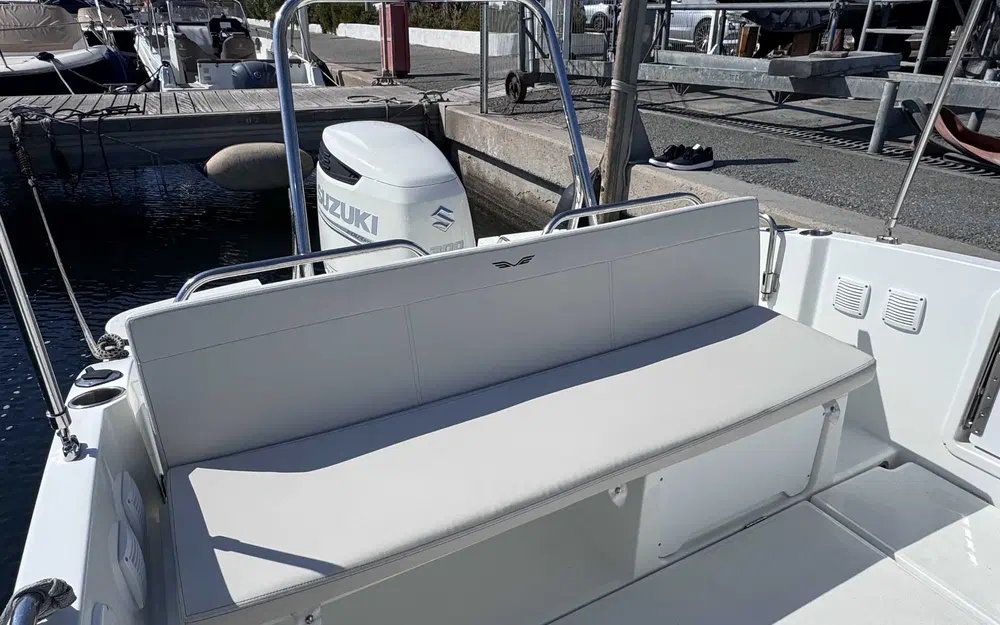 slider 4 Beneteau Flyer 8.8 SUNdeck
