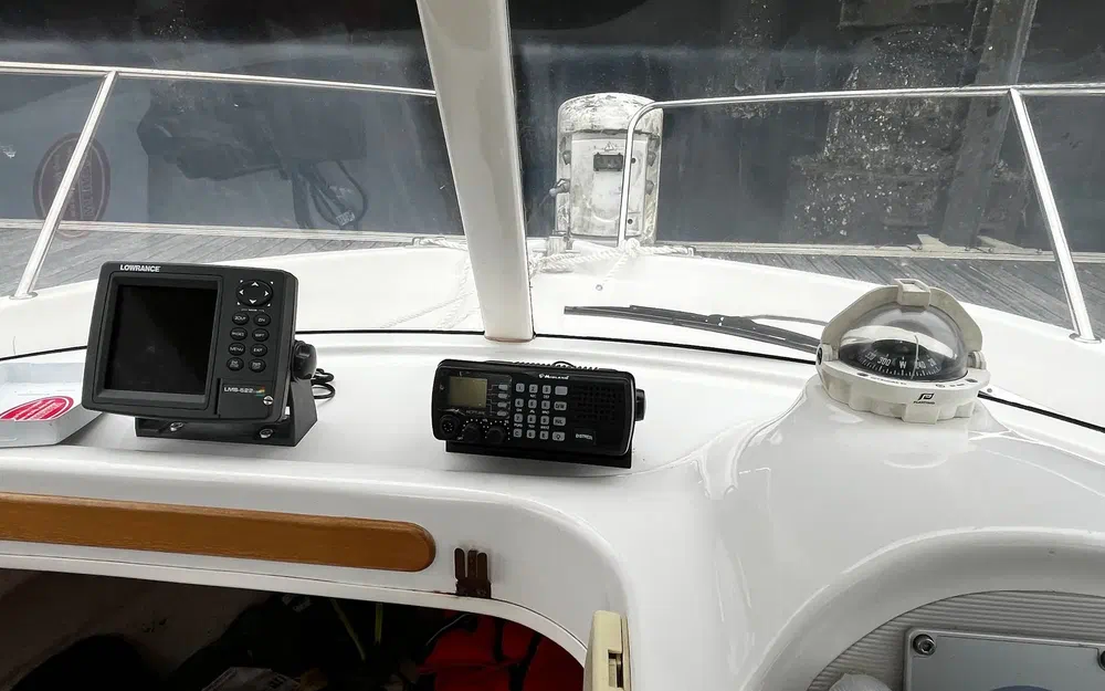 slider 11 Arvor 215