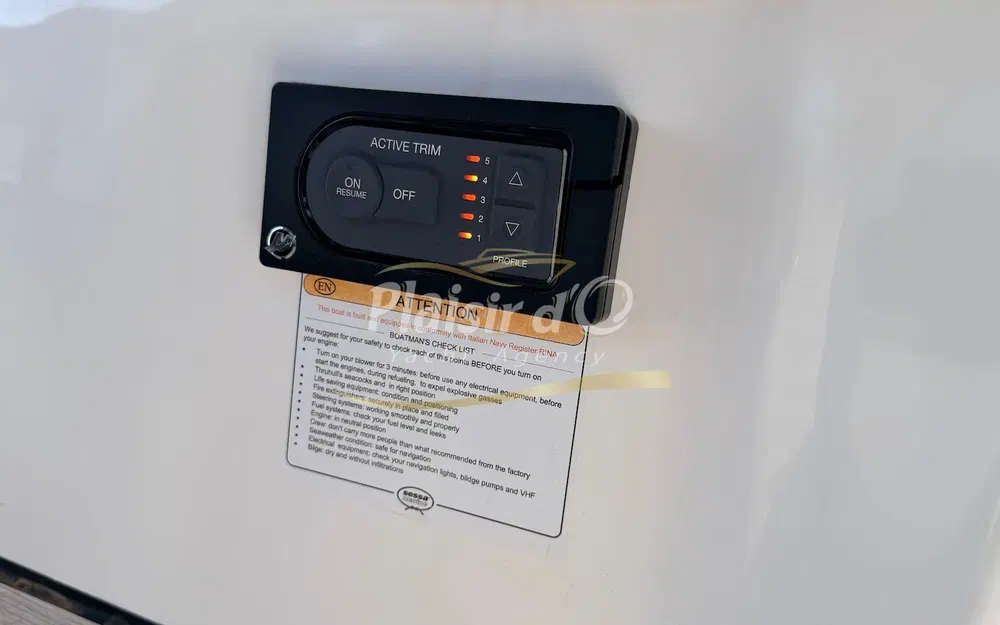 slider 23 Sessa Marine Key Largo 34