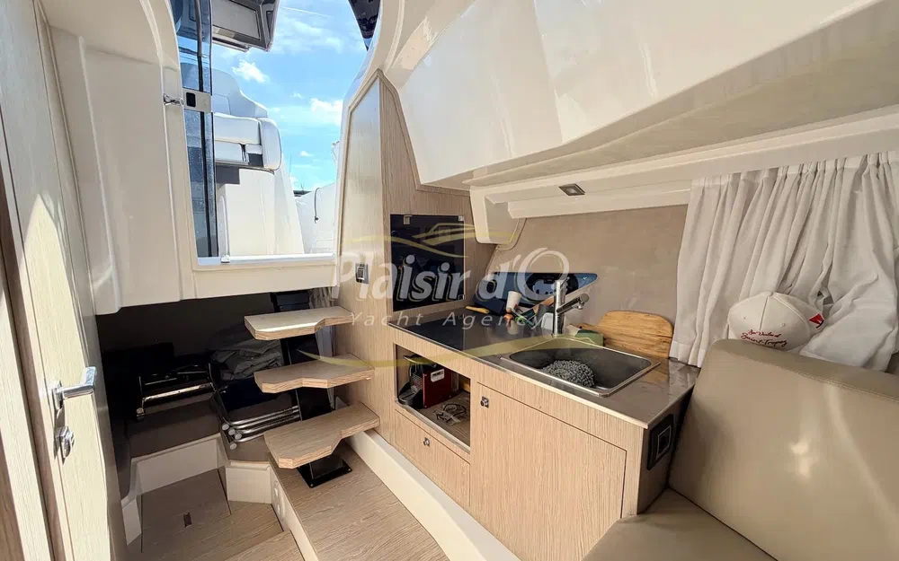 slider 28 Sessa Marine Key Largo 34