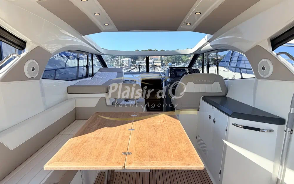 slider 25 Jeanneau Leader 36