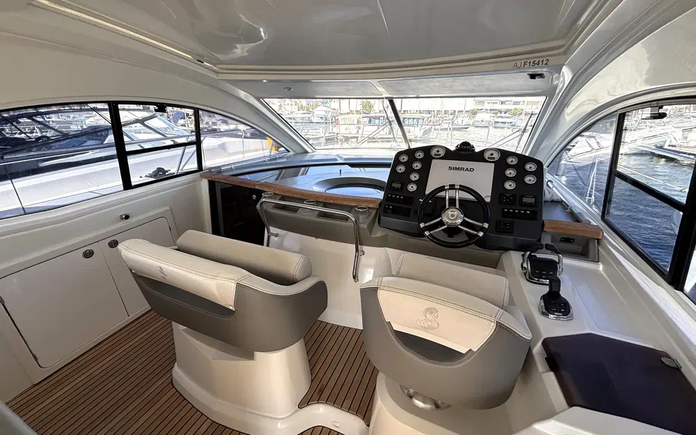 slider 11 Beneteau GT 44