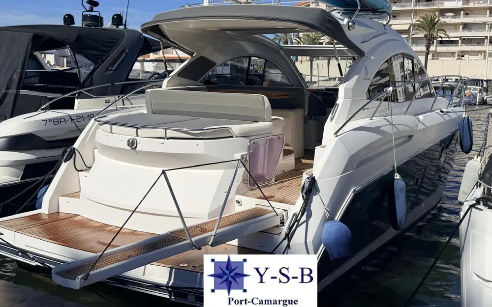 slider 0 Beneteau GT 44