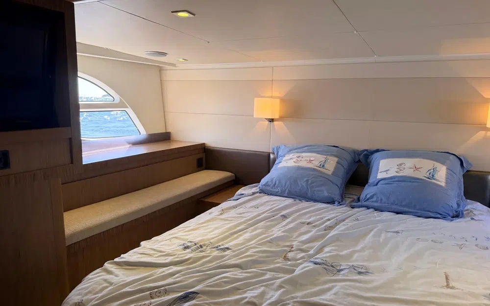slider 20 Beneteau GT 44
