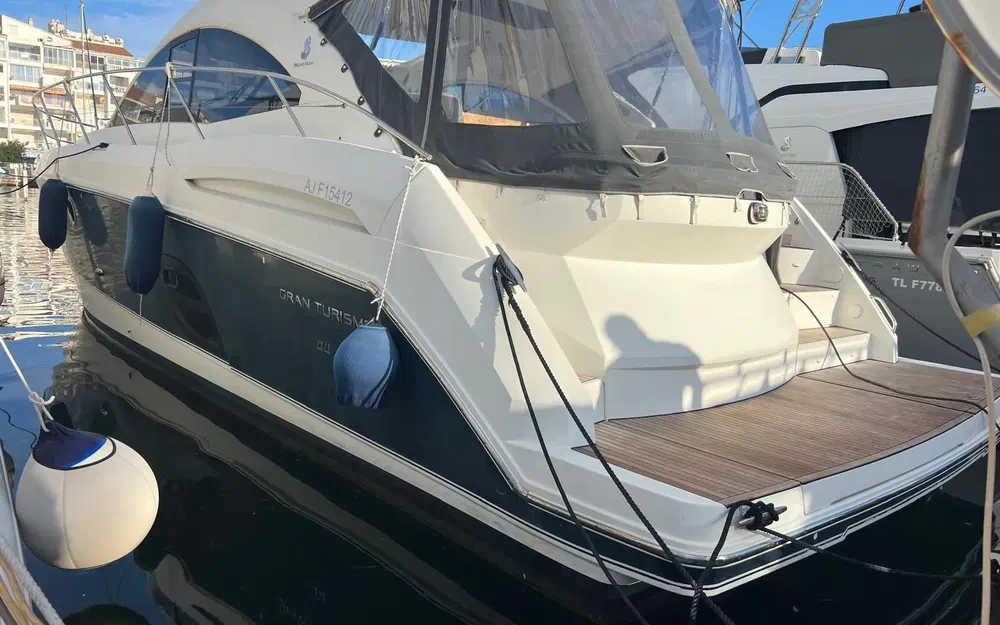 slider 23 Beneteau GT 44