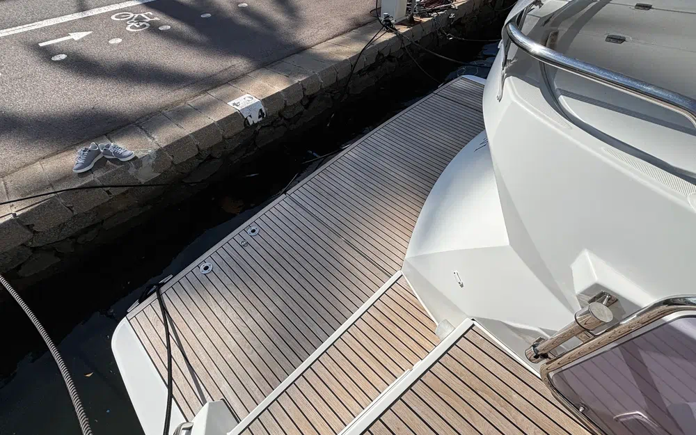 slider 3 Beneteau GT 44