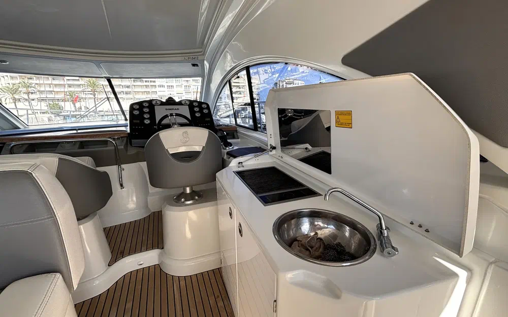 slider 8 Beneteau GT 44