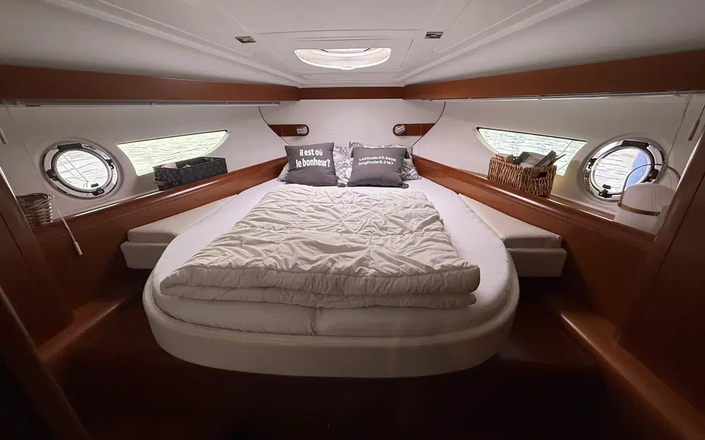 slider 20 Beneteau Flyer Gran Turismo 38