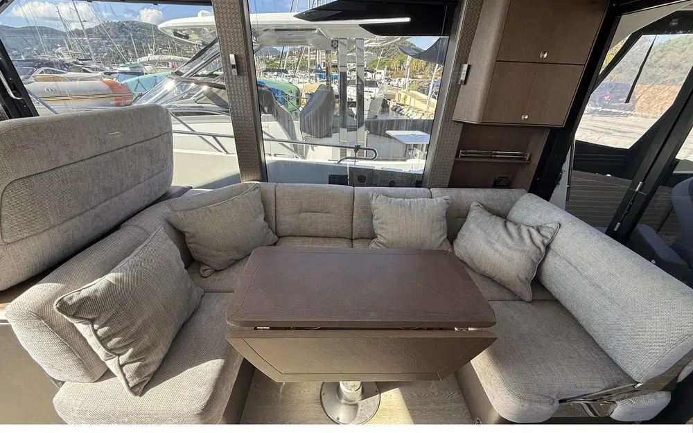 slider 3 Galeon 400 Fly