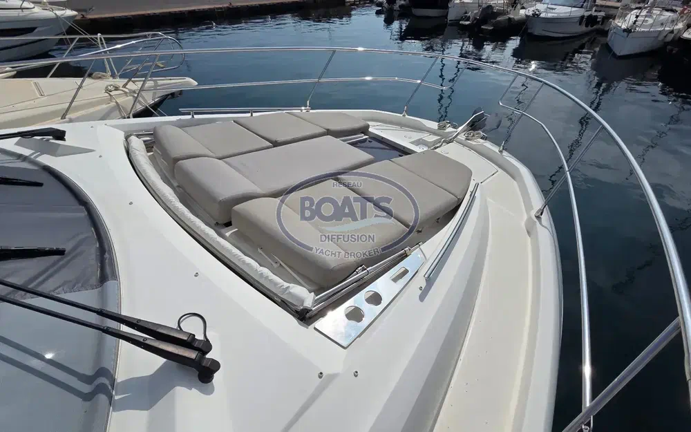 slider 4 Jeanneau Prestige 460 Fly