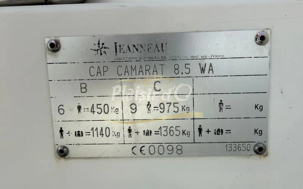 slider 25 Jeanneau Cap Camarat 8.5 WA