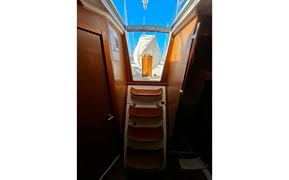 slider 6 Beneteau Oceanis 31 Dl