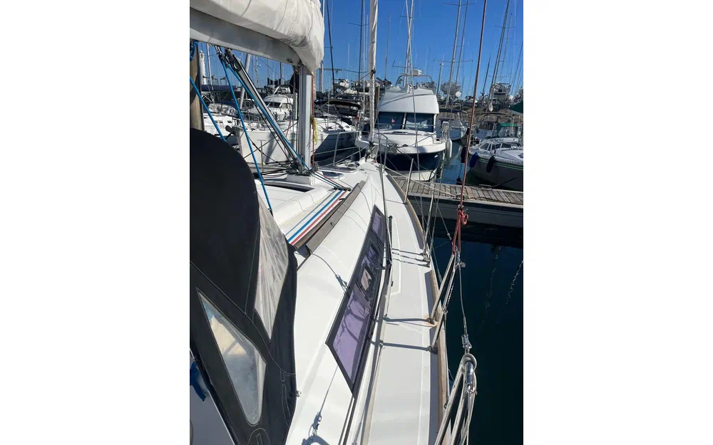 slider 5 Beneteau Oceanis 31