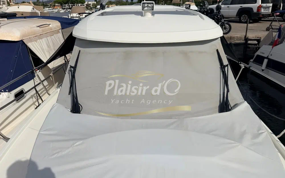 slider 13 Jeanneau Merry Fisher 895
