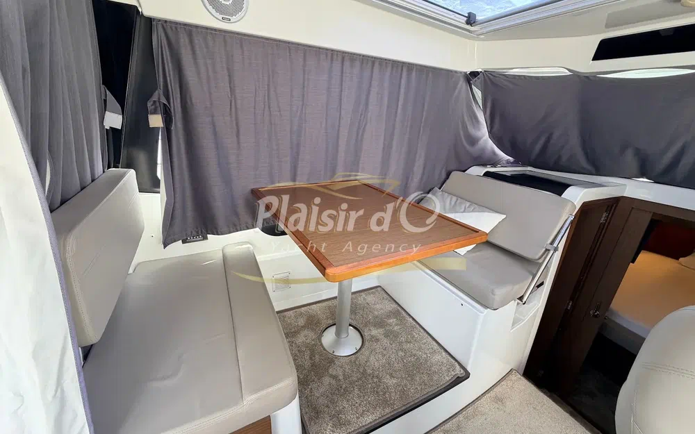slider 15 Jeanneau Merry Fisher 895