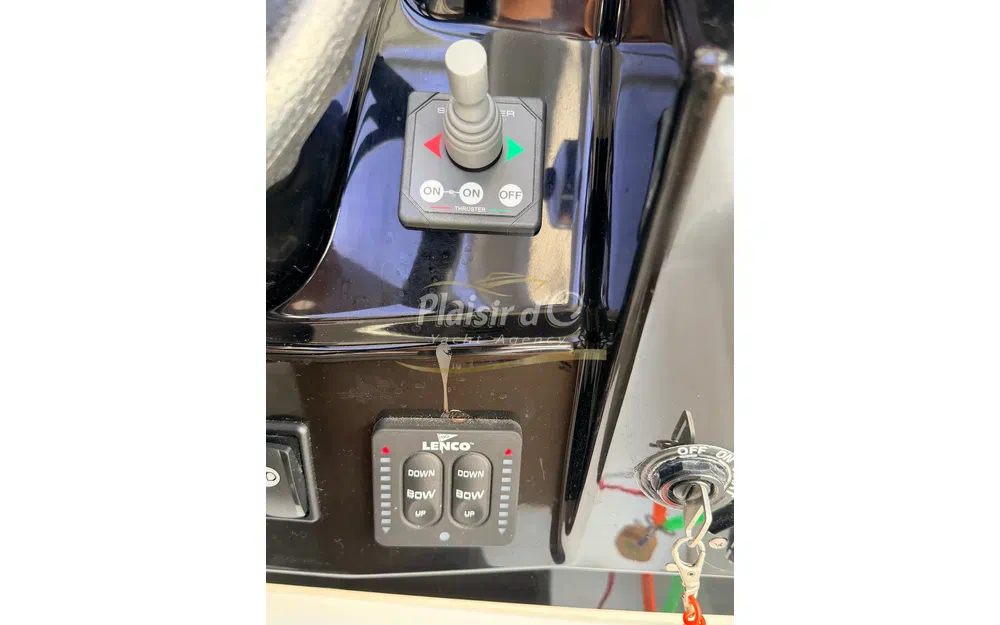 slider 21 Jeanneau Merry Fisher 895