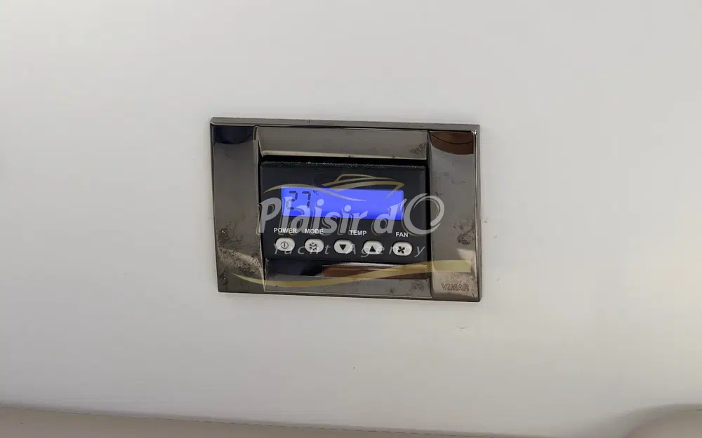 slider 30 Jeanneau Merry Fisher 895