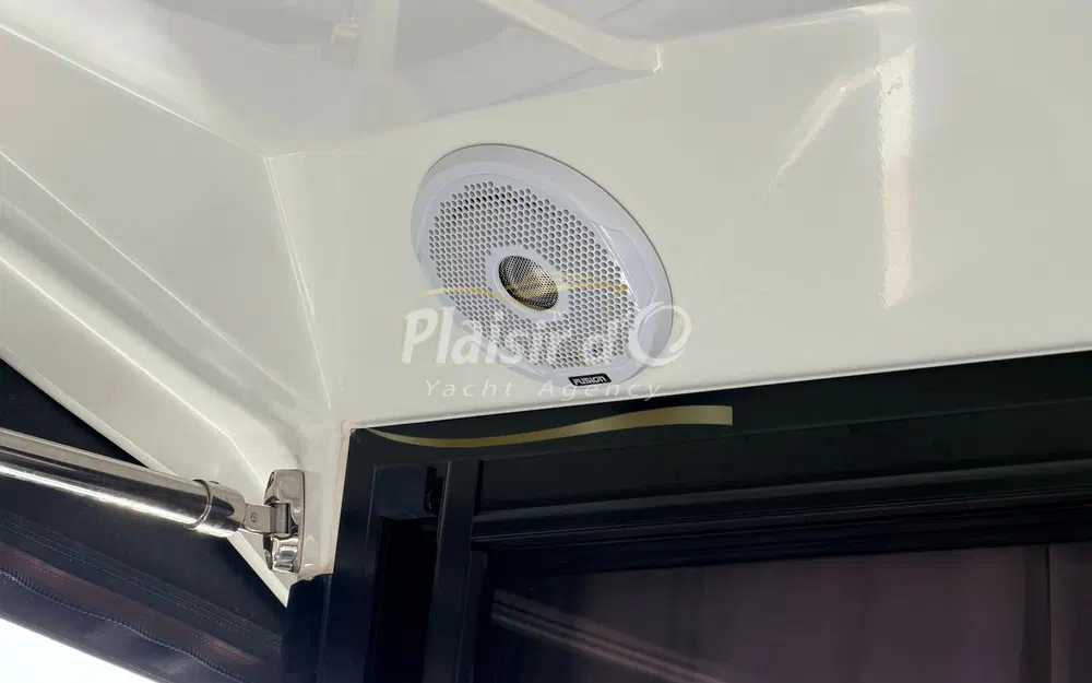 slider 6 Jeanneau Merry Fisher 895