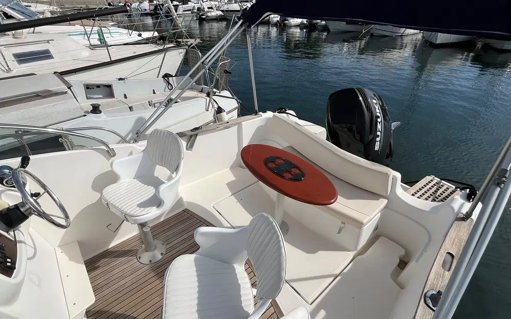 slider 17 Jeanneau Cap Camarat 755 WA