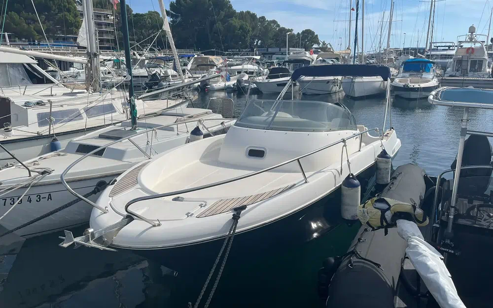 slider 8 Jeanneau Cap Camarat 755 WA