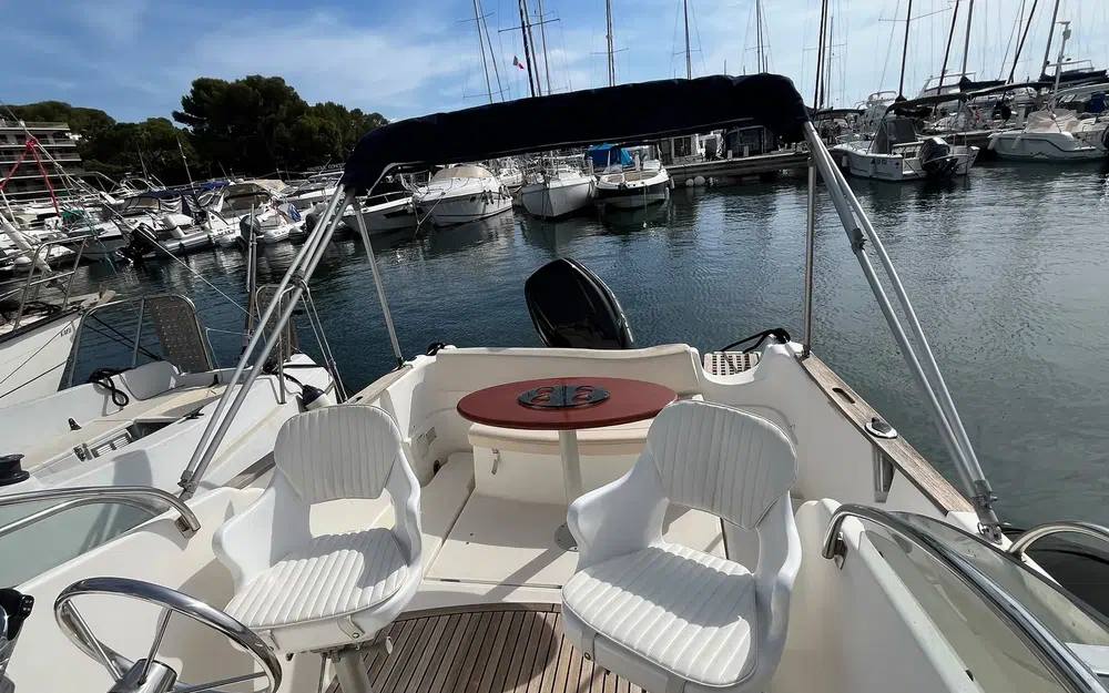 slider 18 Jeanneau Cap Camarat 755 WA