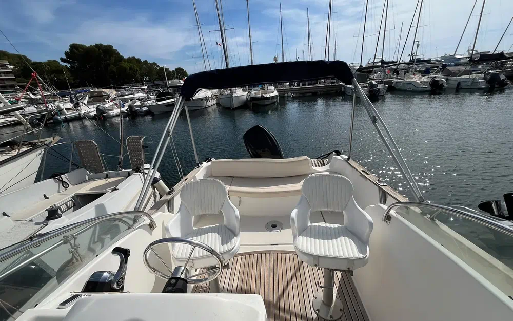 slider 20 Jeanneau Cap Camarat 755 WA