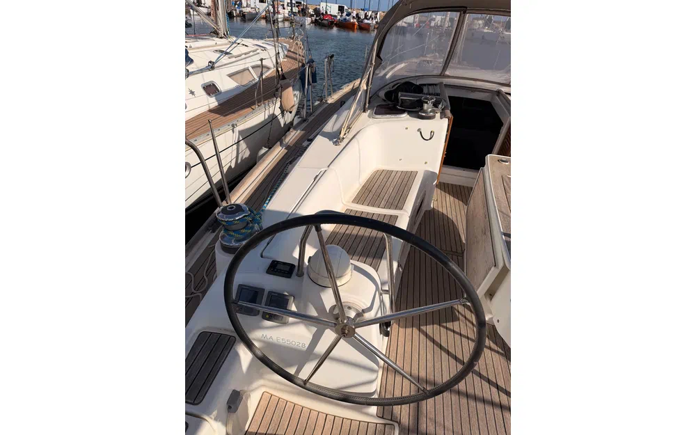 slider 7 Beneteau Oceanis 43