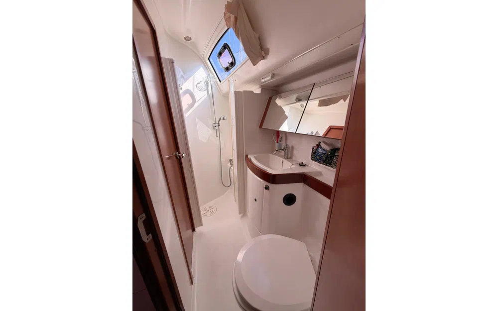 slider 31 Beneteau Oceanis 43