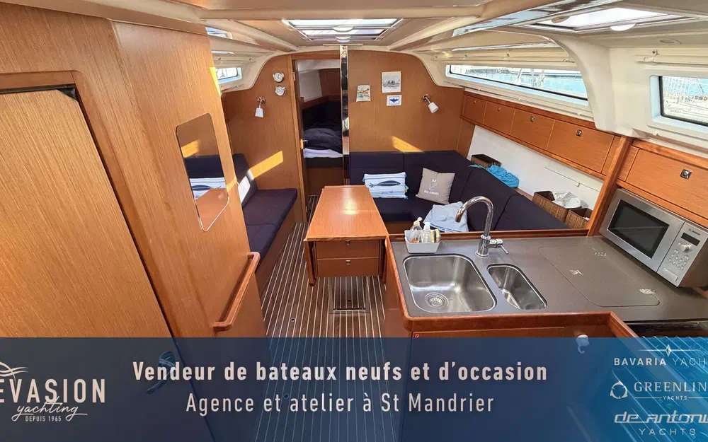 slider 9 Bavaria Cruiser 37