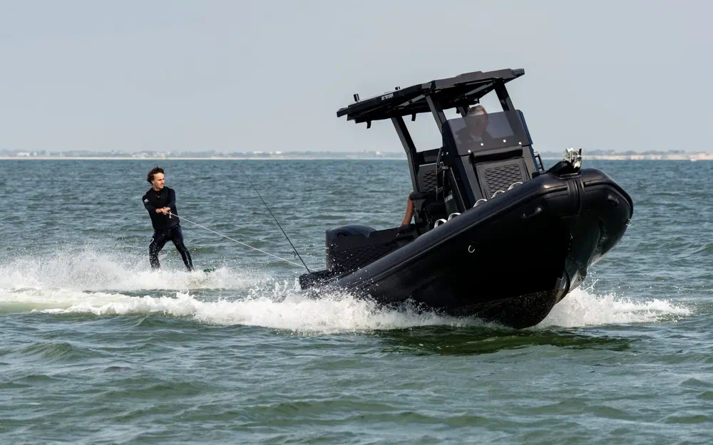 slider 22 3D Tender ODYSSEY 635