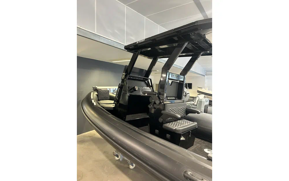 slider 1 3D Tender ODYSSEY 635