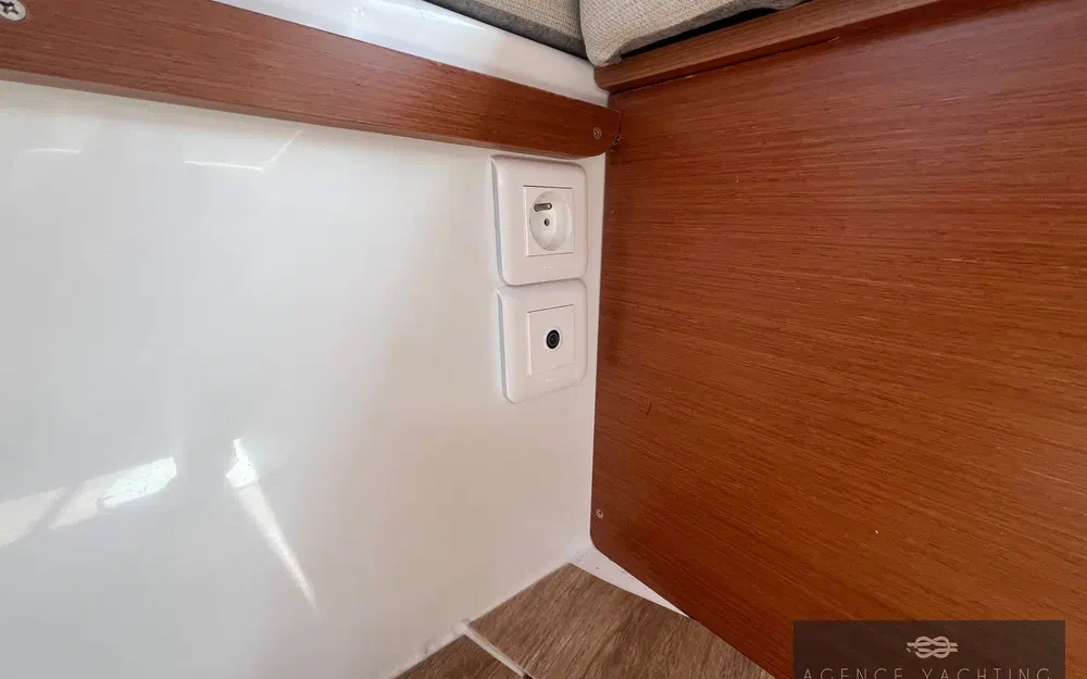 slider 20 Beneteau Antares 780 HB