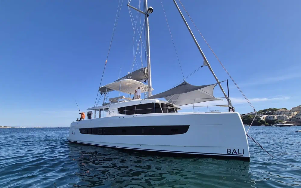 slider 12 Bali Catamarans 4 6 OPEN SPACE-TITAN III