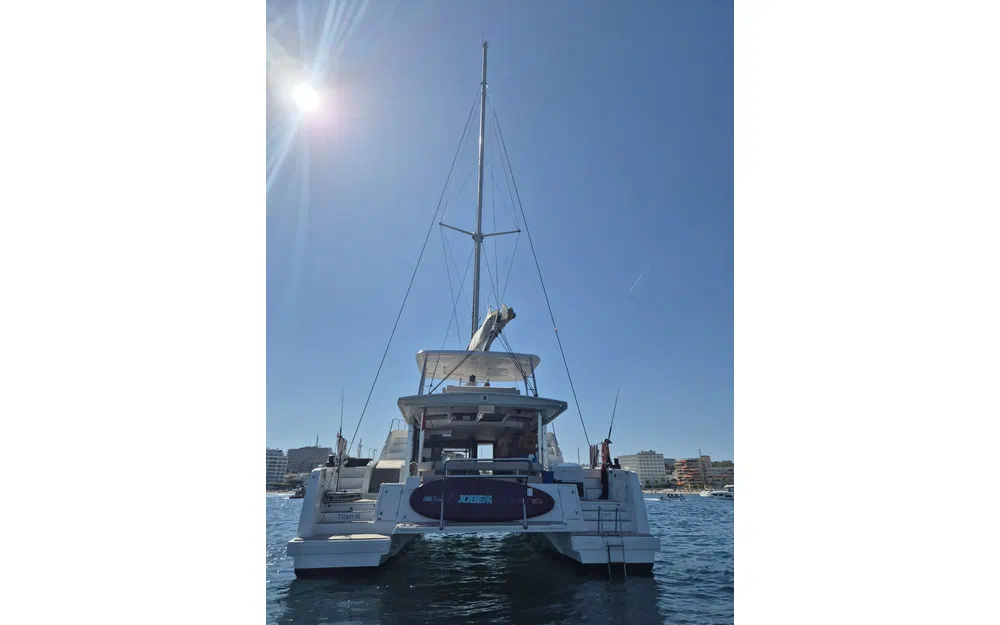 slider 13 Bali Catamarans 4 6 OPEN SPACE-TITAN III