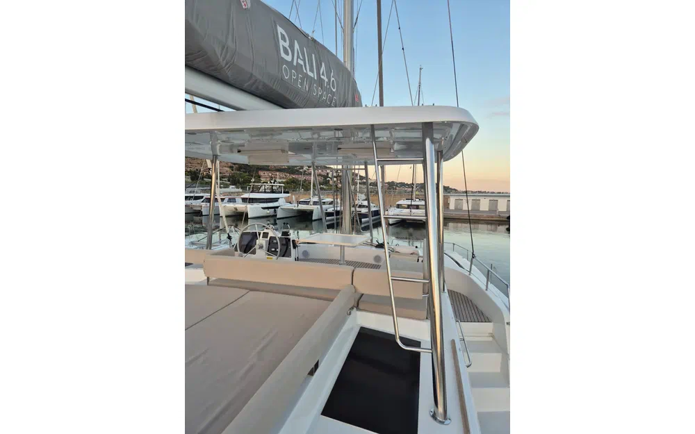 slider 22 Bali Catamarans 4 6 OPEN SPACE-TITAN III
