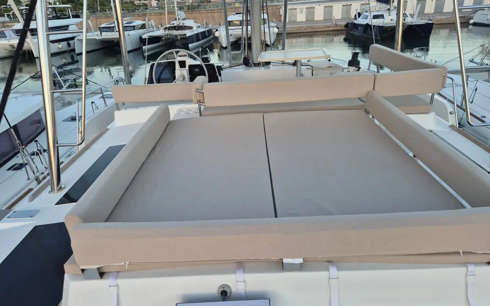slider 24 Bali Catamarans 4 6 OPEN SPACE-TITAN III