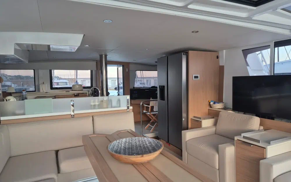 slider 29 Bali Catamarans 4 6 OPEN SPACE-TITAN III