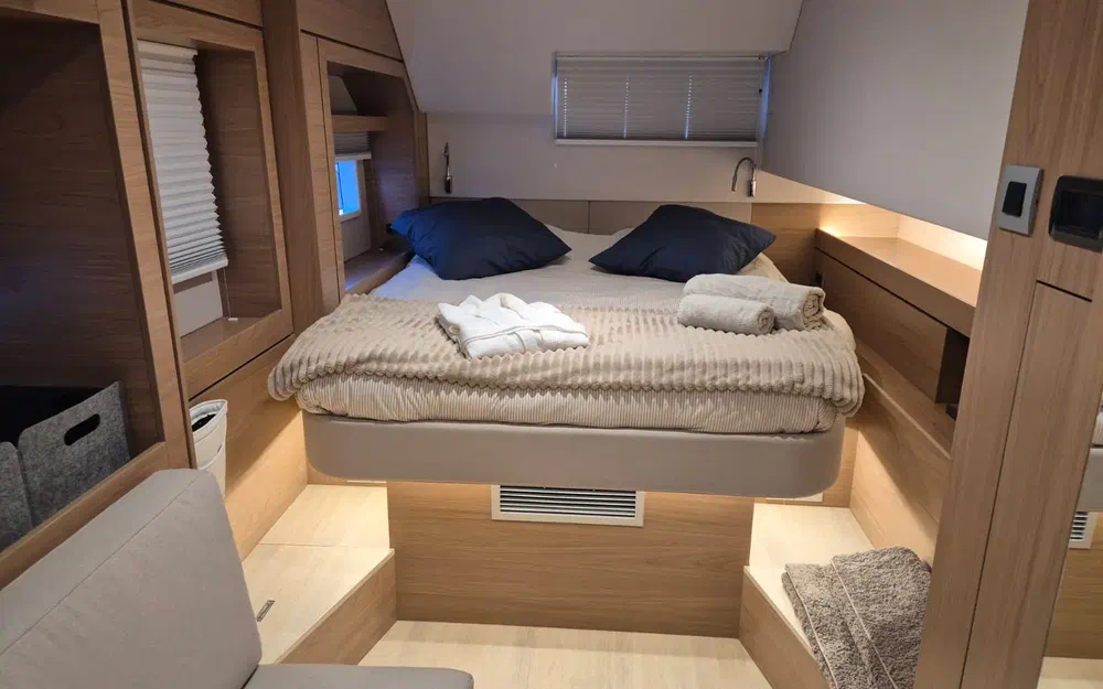slider 35 Bali Catamarans 4 6 OPEN SPACE-TITAN III