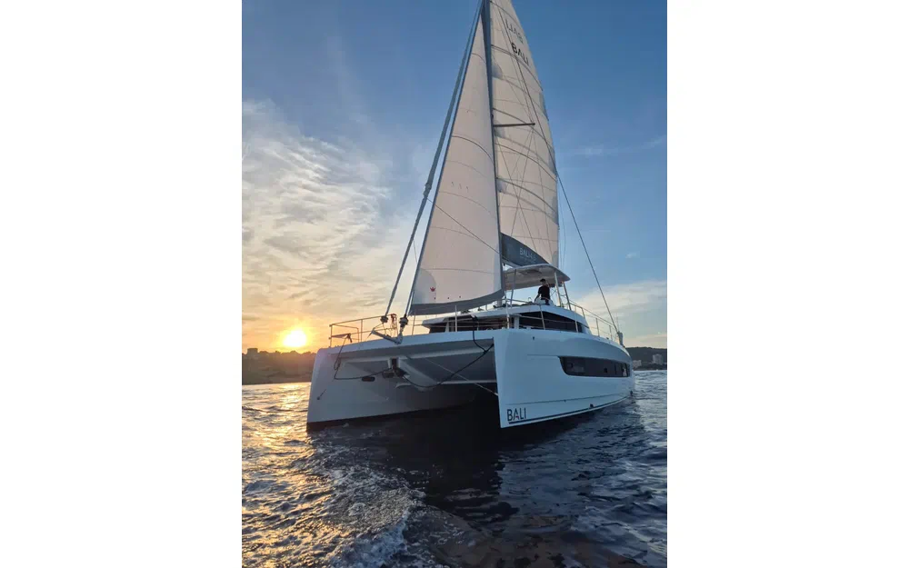 slider 4 Bali Catamarans 4 6 OPEN SPACE-TITAN III