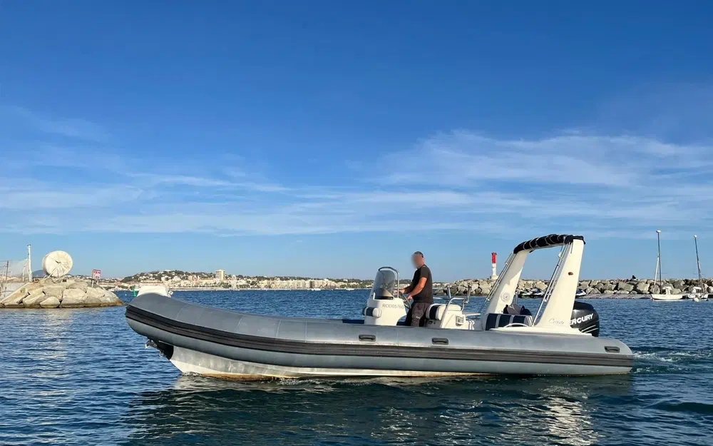 slider 0 Valiant VG 750