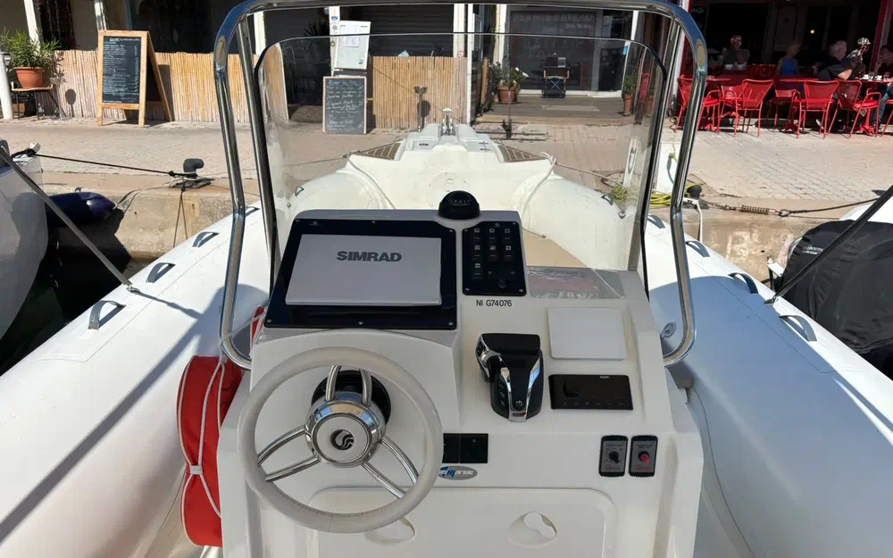 slider 13 Capelli Tempest 775