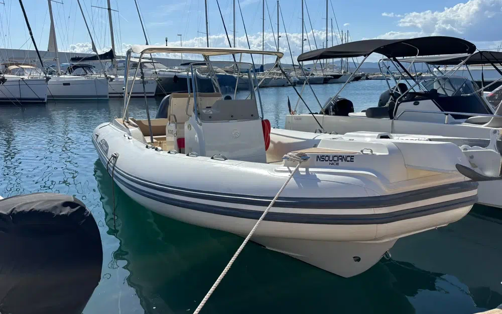 slider 1 Capelli Tempest 775
