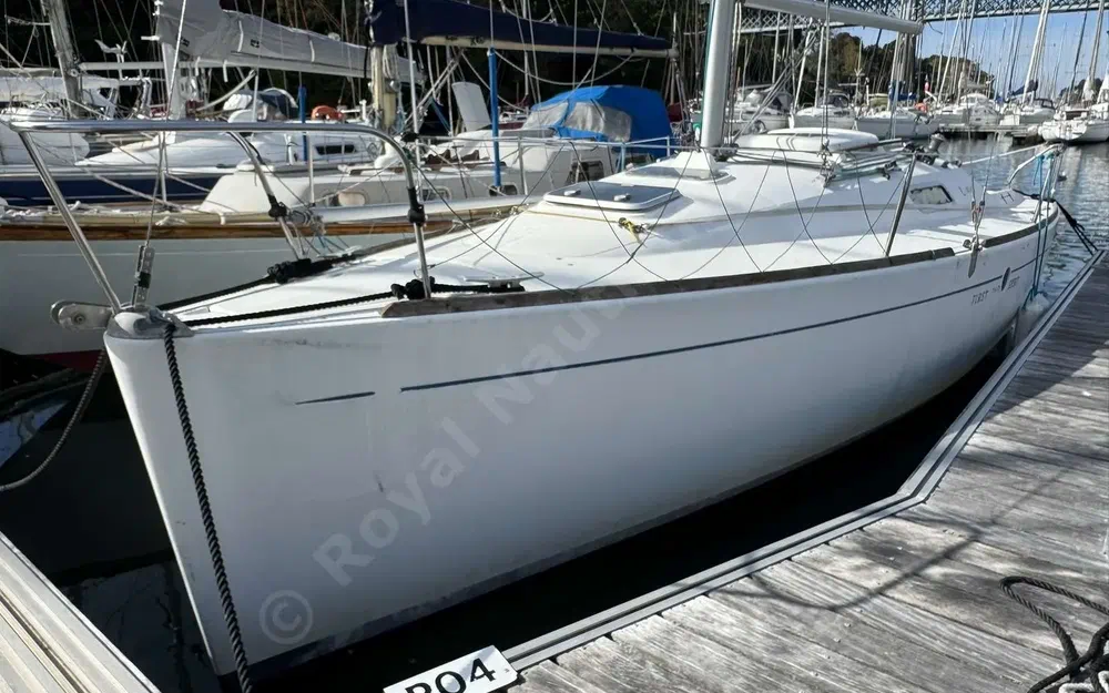 slider 0 Beneteau First 260 Spirit