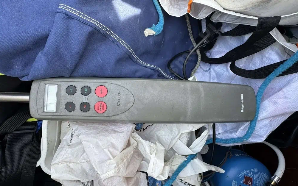 slider 10 Beneteau First 260 Spirit