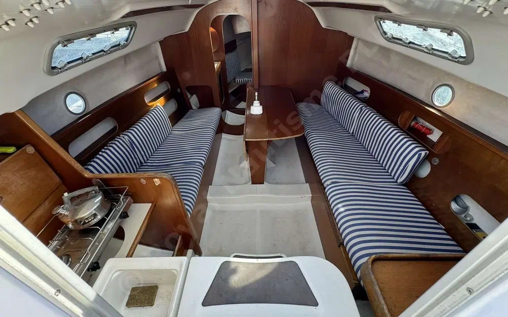 slider 13 Beneteau First 260 Spirit
